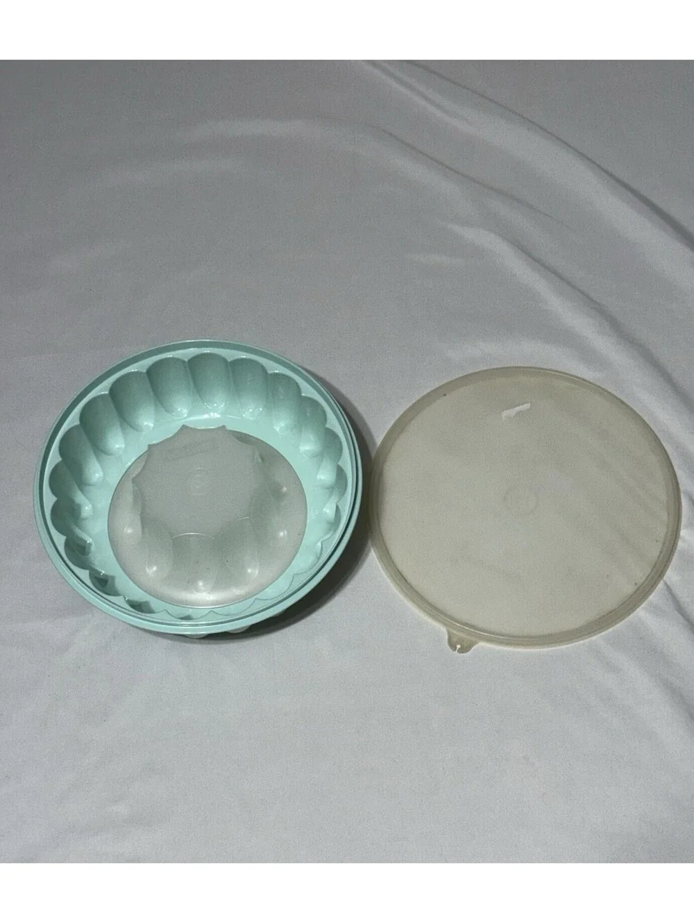 Tupperware 9